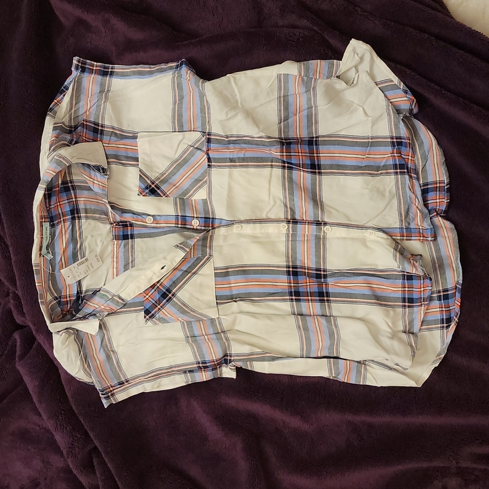 🆕️ NWT Maurices Button Up